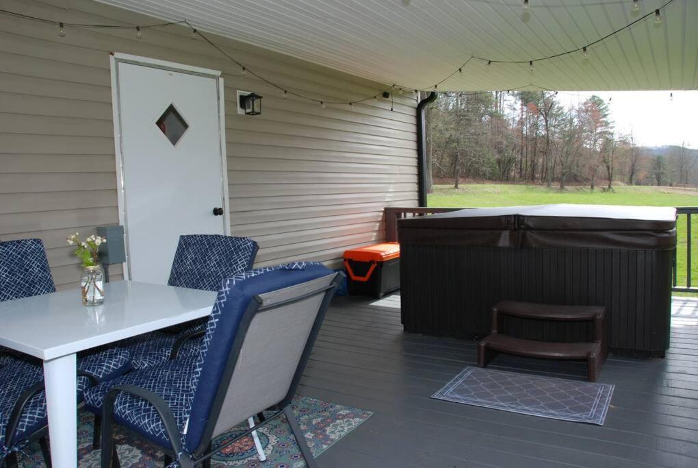 Cozy With Full View Of The Mountains! Blue Ridge